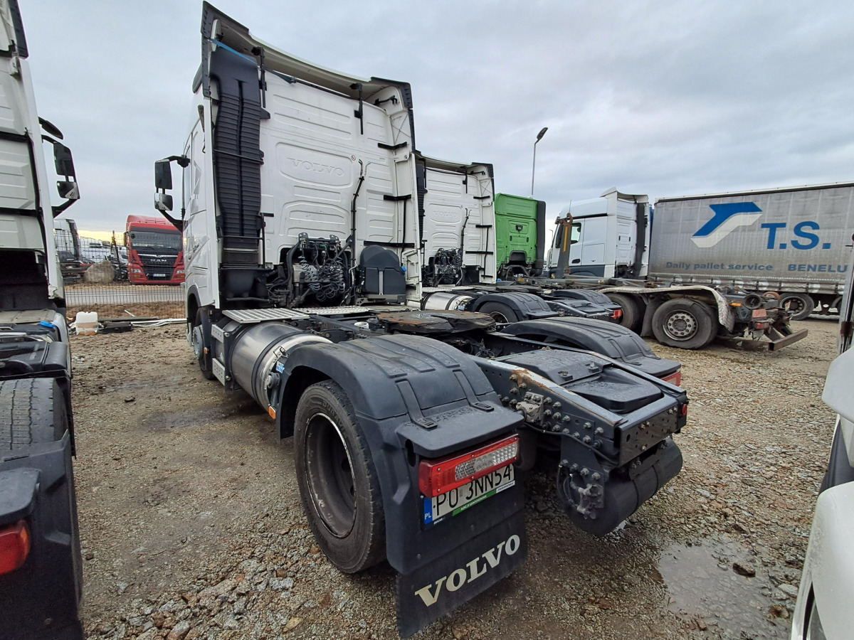 VOLVO FH 460 CIĄGNIK SIODŁOWY - Cabeza tractora: foto 4 VOLVO FH 460 CIĄGNIK SIODŁOWY - Cabeza tractora: foto 4