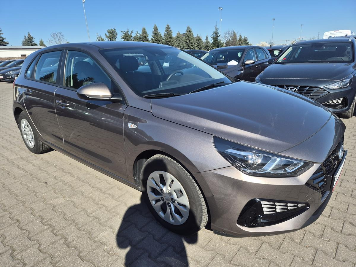 HYUNDAI I30 HATCHBACK - Hatchback: foto 1 HYUNDAI I30 HATCHBACK - Hatchback: foto 1