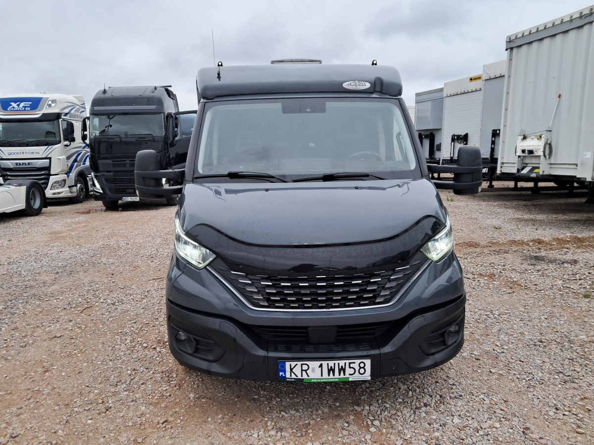 IVECO 35S18 AUTOLAWETA - Grua de remolque autos: foto 2 IVECO 35S18 AUTOLAWETA - Grua de remolque autos: foto 2