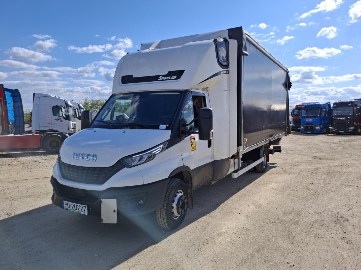 IVECO 70C18 PLANDEKA Z WINDĄ - Furgoneta con lona: foto 2 IVECO 70C18 PLANDEKA Z WINDĄ - Furgoneta con lona: foto 2