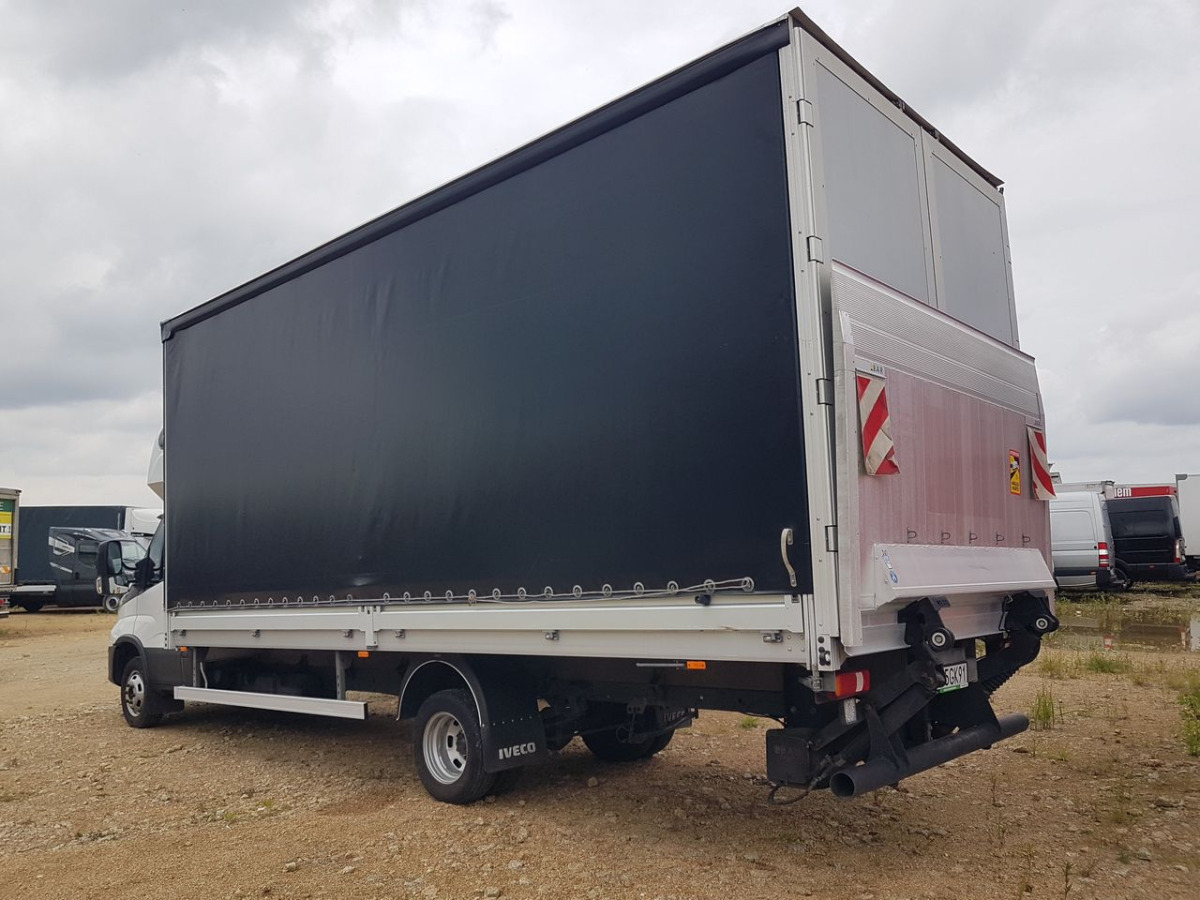 IVECO DAILY PLANDEKA Z WINDĄ - Furgoneta con lona: foto 4 IVECO DAILY PLANDEKA Z WINDĄ - Furgoneta con lona: foto 4