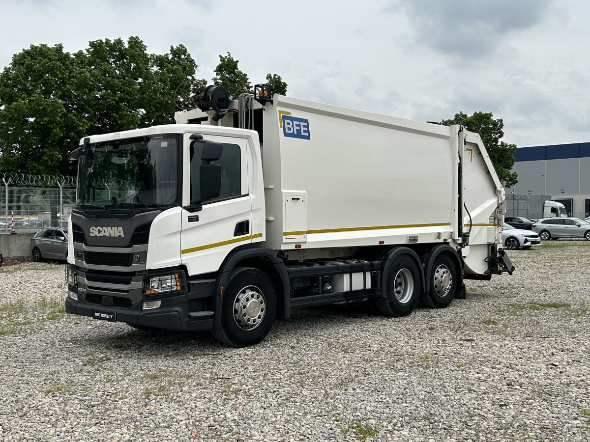 SCANIA P 320 WYWÓZ ŚMIECI - Camión de basura: foto 3 SCANIA P 320 WYWÓZ ŚMIECI - Camión de basura: foto 3