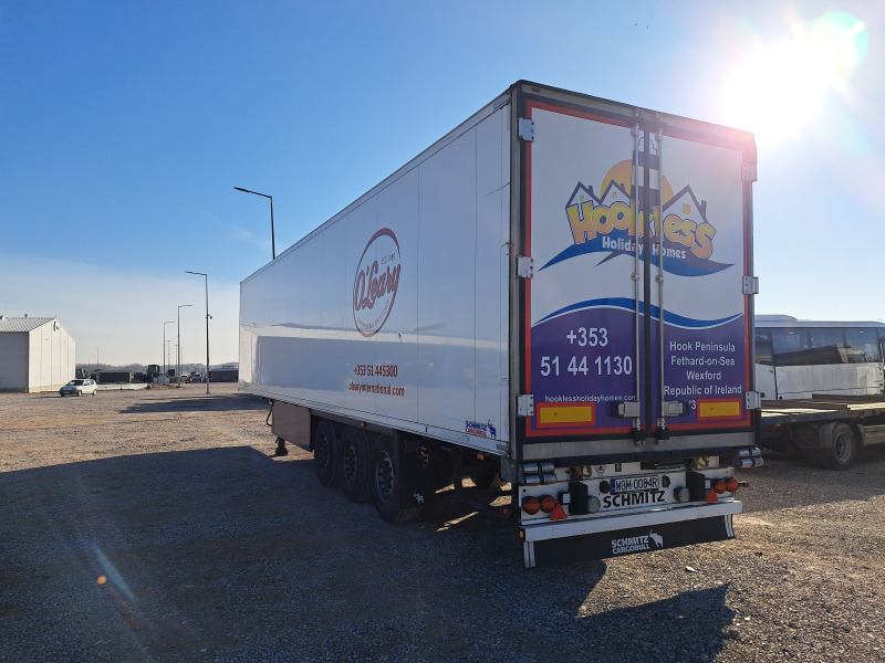 SCHMITZ CARGOBULL SCB*S3B CHŁODNIA - Remolque frigorífico: foto 4 SCHMITZ CARGOBULL SCB*S3B CHŁODNIA - Remolque frigorífico: foto 4