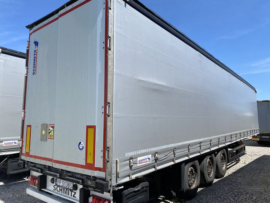 SCHMITZ CARGOBULL SCB S3T FIRANA - Remolque con toldo: foto 4 SCHMITZ CARGOBULL SCB S3T FIRANA - Remolque con toldo: foto 4