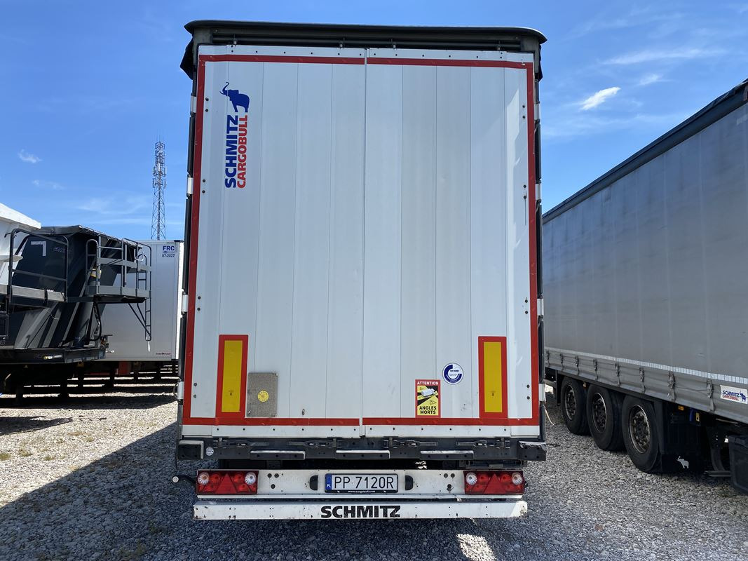 SCHMITZ CARGOBULL SCB S3T FIRANA - Remolque con toldo: foto 4 SCHMITZ CARGOBULL SCB S3T FIRANA - Remolque con toldo: foto 4