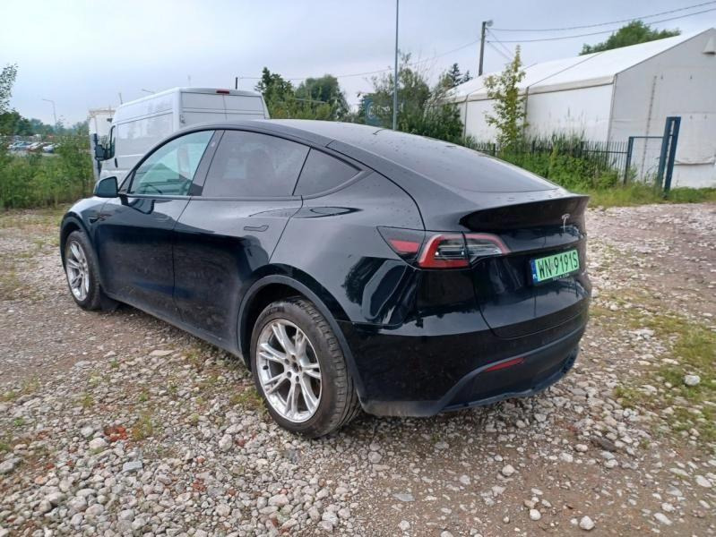 TESLA MODEL Y HATCHBACK - Hatchback: foto 4 TESLA MODEL Y HATCHBACK - Hatchback: foto 4