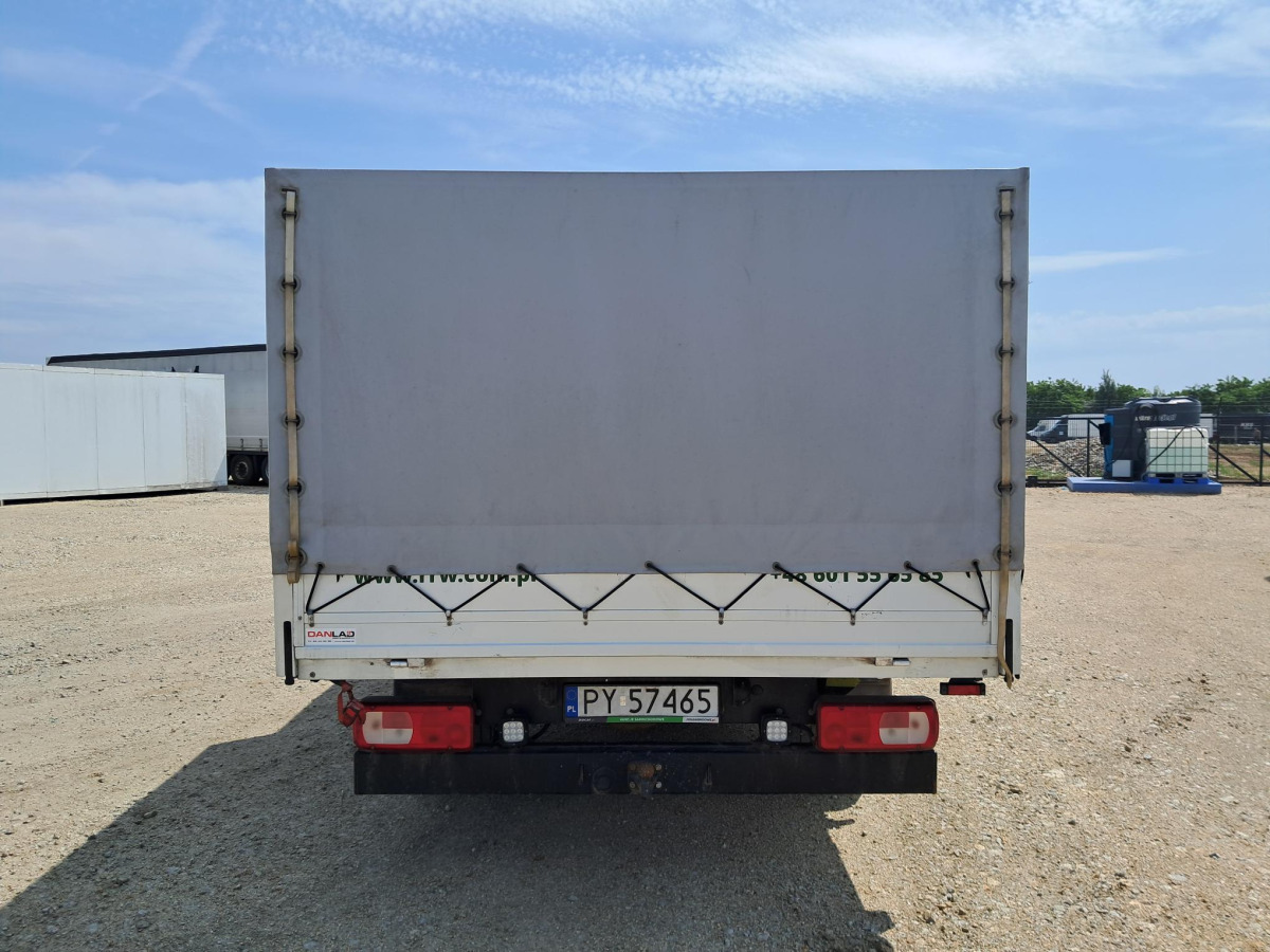 VOLKSWAGEN CRAFTER DOKA - Furgoneta combi: foto 5 VOLKSWAGEN CRAFTER DOKA - Furgoneta combi: foto 5