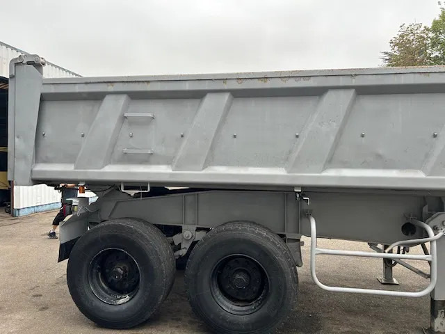 Semirremolque volquete CIF 2 Axle Steel Tipper , Spring Suspension , Drum Brakes: foto 7