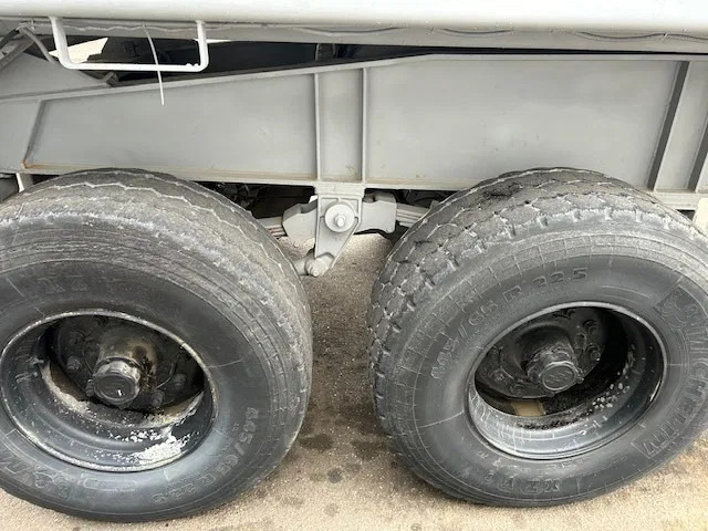 Semirremolque volquete CIF 2 Axle Steel Tipper , Spring Suspension , Drum Brakes: foto 11