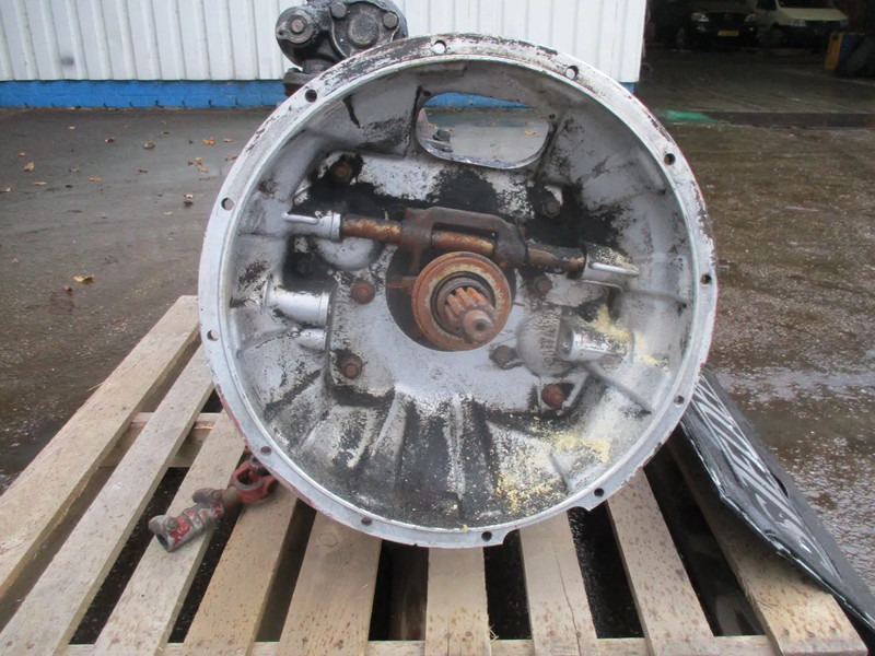 EATON Gearbox , 2 pieces in stock - Caja de cambios para Camión: foto 4 EATON Gearbox , 2 pieces in stock - Caja de cambios para Camión: foto 4