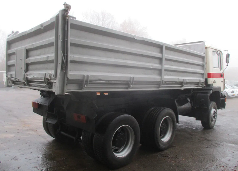MAN 26 322 ZF Manual , 6x4 , 3 way tipper , Spring suspension - Camión volquete: foto 3 MAN 26 322 ZF Manual , 6x4 , 3 way tipper , Spring suspension - Camión volquete: foto 3