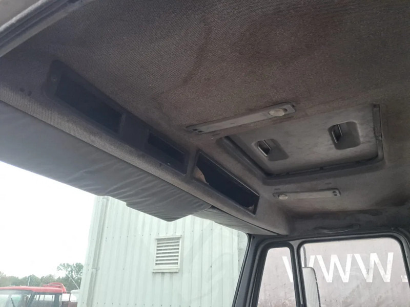 Camión chasis Mercedes-Benz 3235SK / 3535SK , 8x4, V8 BiTurbo, ZF Manual , Spring Suspension: foto 15