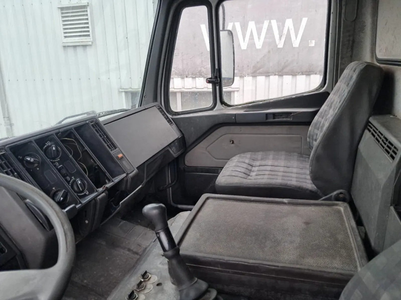 Camión chasis Mercedes-Benz 3235SK / 3535SK , 8x4, V8 BiTurbo, ZF Manual , Spring Suspension: foto 13