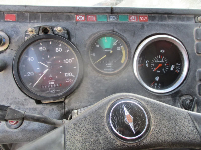 Camión cisterna para transporte de combustible Mercedes-Benz FAP 1620 BD , Fuel truck , 4x2 , Manual , Spring suspension: foto 8 Camión cisterna para transporte de combustible Mercedes-Benz FAP 1620 BD , Fuel truck , 4x2 , Manual , Spring suspension: foto 8