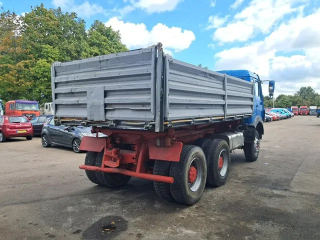 Mercedes-Benz SK 2635 , V8 , Bi Turbo , 6x4 , ZF Manual , 3 Way Tipper , Spring suspension - Camión volquete: foto 4 Mercedes-Benz SK 2635 , V8 , Bi Turbo , 6x4 , ZF Manual , 3 Way Tipper , Spring suspension - Camión volquete: foto 4