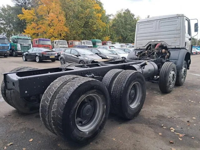 Mercedes-Benz SK 3535 ,V8 Biturbo , 8x4 ,ZF Manual , Spring Suspension - Camión chasis: foto 3 Mercedes-Benz SK 3535 ,V8 Biturbo , 8x4 ,ZF Manual , Spring Suspension - Camión chasis: foto 3