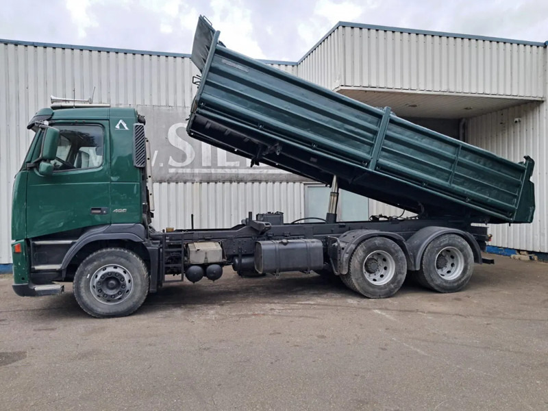 Volvo FH 12 - 460 , 6x2 , 3 Way Tipper, Spring Suspension , Manual Gearbox, Airco - Camión volquete: foto 2 Volvo FH 12 - 460 , 6x2 , 3 Way Tipper, Spring Suspension , Manual Gearbox, Airco - Camión volquete: foto 2
