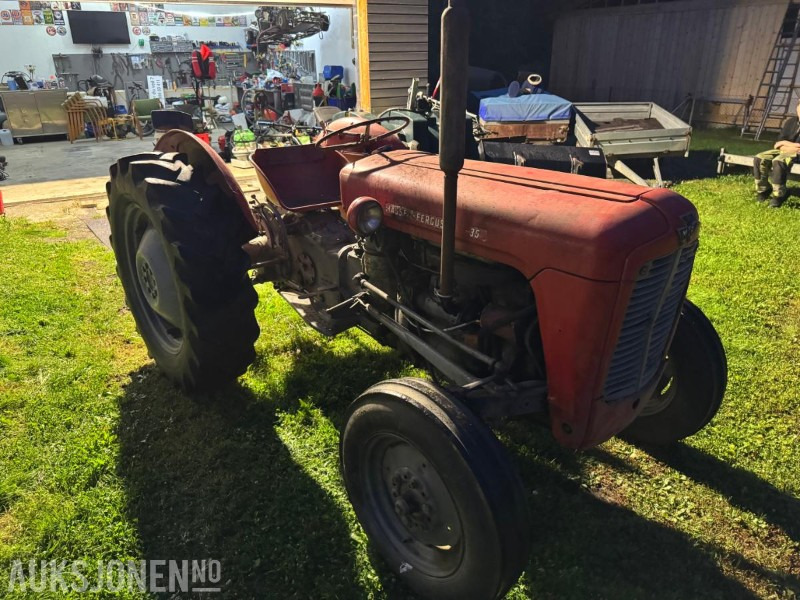 Tractor 1957 Massey Ferguson Mf 35: foto 1