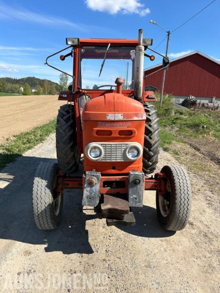 1971 Nuffield 3/45 VETERAN TRAKTOR - Tractor: foto 2 1971 Nuffield 3/45 VETERAN TRAKTOR - Tractor: foto 2