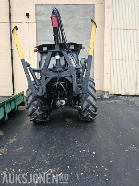 1981 Fiat 640dt med Tømmerhenger- og kran - Tractor: foto 3 1981 Fiat 640dt med Tømmerhenger- og kran - Tractor: foto 3