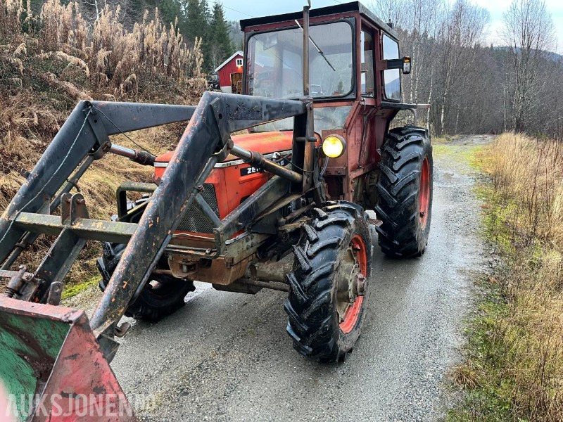 1981 Zetor 6945 med laster Skuffe og kjettinger - Tractor: foto 3 1981 Zetor 6945 med laster Skuffe og kjettinger - Tractor: foto 3