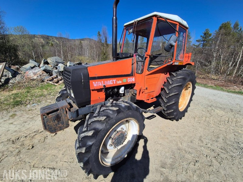 1983 Valmet 604 TURBO, repobjekt - Tractor: foto 1 1983 Valmet 604 TURBO, repobjekt - Tractor: foto 1