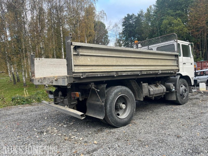 1983 Volvo F 614-4X2 TIPPBIL 143.000km MANGELLAPP - Camión volquete: foto 2 1983 Volvo F 614-4X2 TIPPBIL 143.000km MANGELLAPP - Camión volquete: foto 2