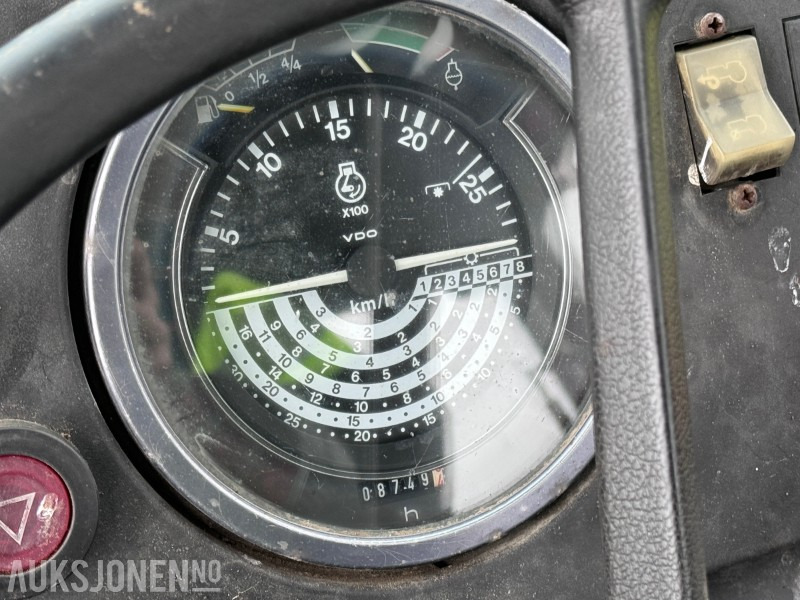 Tractor 1985 John Deere 1640 SYNCHRON - 4x4: foto 18 Tractor 1985 John Deere 1640 SYNCHRON - 4x4: foto 18