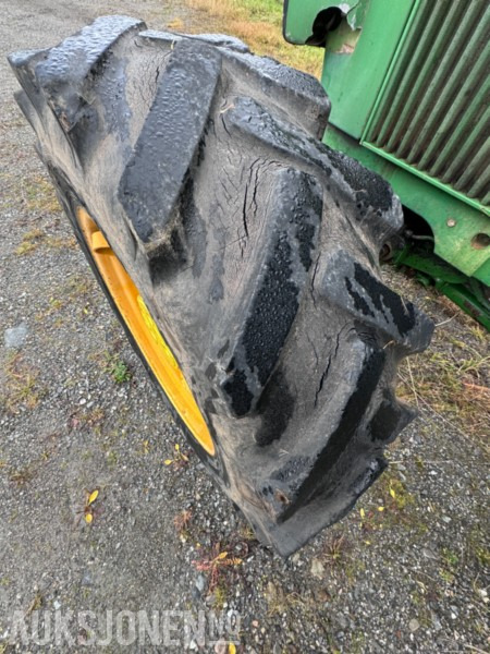 Tractor 1985 John Deere 1640 SYNCHRON - 4x4: foto 11 Tractor 1985 John Deere 1640 SYNCHRON - 4x4: foto 11