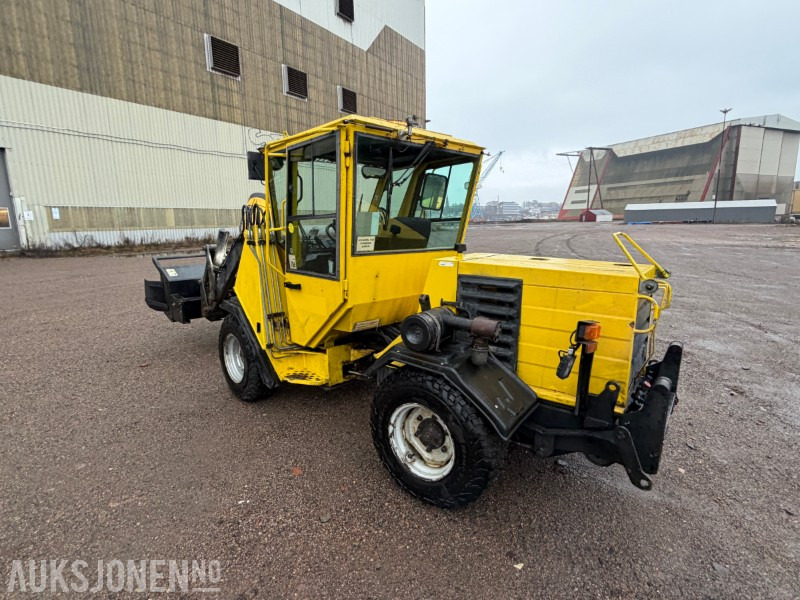 1996 Wille P504-T hjullaster - Snøfres - Universalskuffe - Sommerdekk/vinterdekk - Minicargadora: foto 3 1996 Wille P504-T hjullaster - Snøfres - Universalskuffe - Sommerdekk/vinterdekk - Minicargadora: foto 3