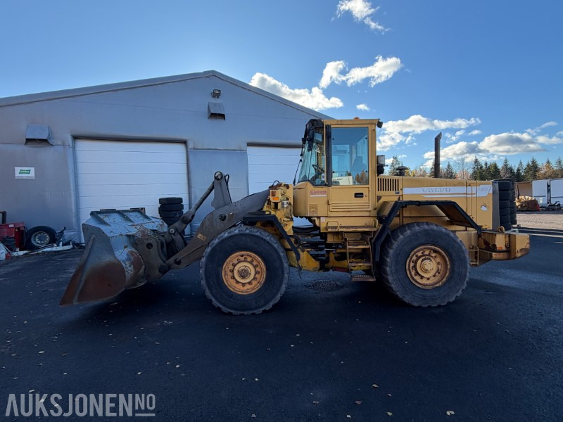 1997 Volvo L90C hjullaster med skuff 250 cm - får ny sertifisering - Cargadora de ruedas: foto 3 1997 Volvo L90C hjullaster med skuff 250 cm - får ny sertifisering - Cargadora de ruedas: foto 3