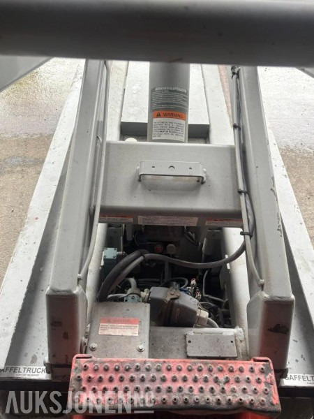 1998 SkyJack SJ 3220 - Plataforma elevadora: foto 4 1998 SkyJack SJ 3220 - Plataforma elevadora: foto 4