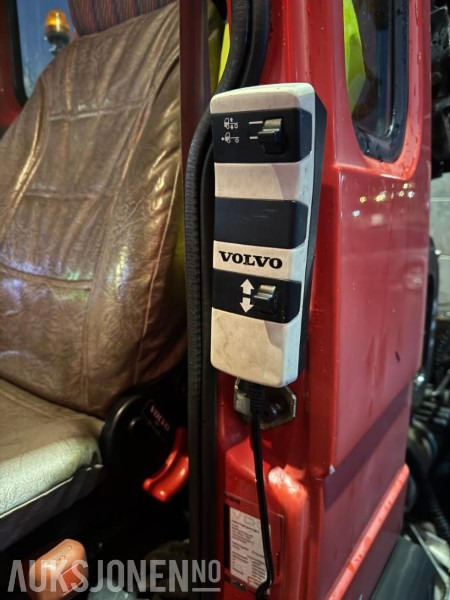 Camión grúa 2000 Volvo FL611 med kran og plan KUN 98.766km EU OK TIL 09.12.2026: foto 22