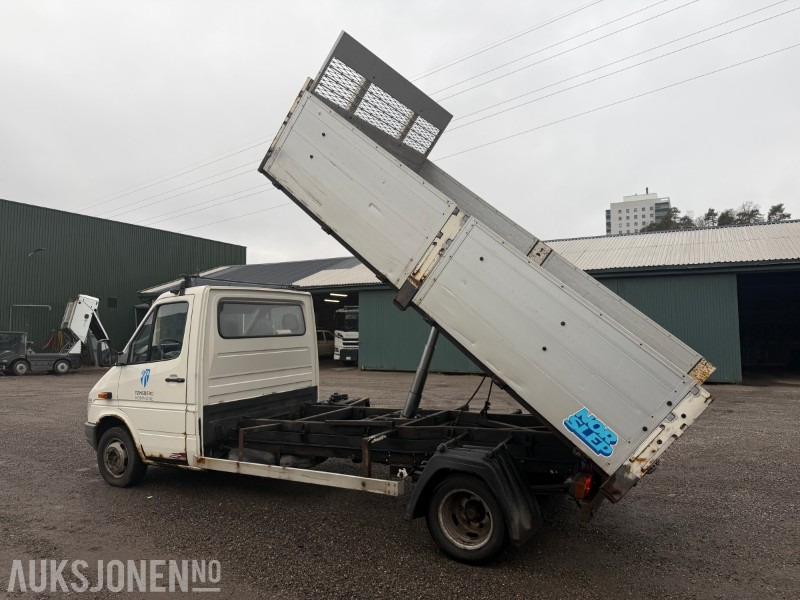 2001 MERCEDES-BENZ 412 D /40 tippbil - hengerfeste - 241444km - Camión volquete: foto 3 2001 MERCEDES-BENZ 412 D /40 tippbil - hengerfeste - 241444km - Camión volquete: foto 3