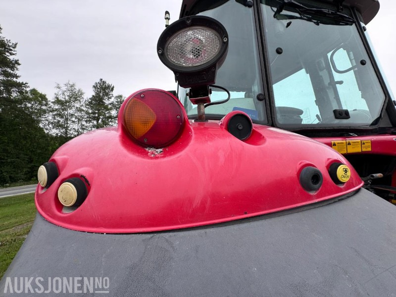 Tractor 2004 Massey Ferguson 6480 Dynashift - Frontlaster med hydraulisk redskapslås - Fronthydraulikk - 40 km - Fjærende hytte - tredje funksjon: foto 18