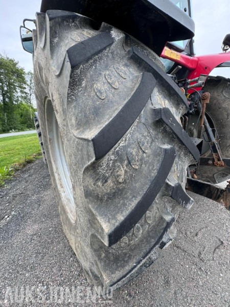 Tractor 2004 Massey Ferguson 6480 Dynashift - Frontlaster med hydraulisk redskapslås - Fronthydraulikk - 40 km - Fjærende hytte - tredje funksjon: foto 13