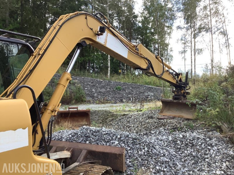 2005 Cat 307C - Excavadora: foto 5 2005 Cat 307C - Excavadora: foto 5