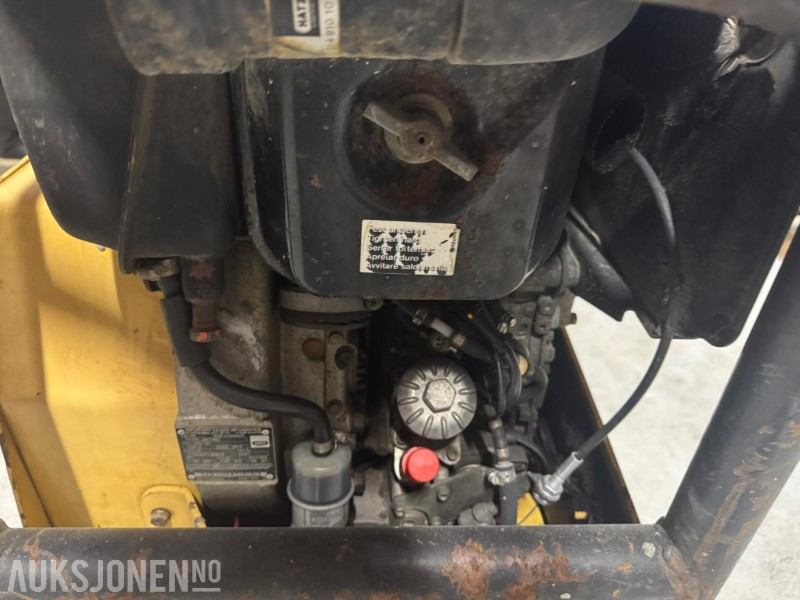 Equipo de construcción 2007 Dynapac LG500 Vibroplate: foto 8