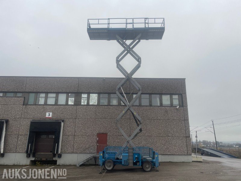 2008 Genie GS4390 - 15m dieseldrevet sakselift - Plataforma elevadora: foto 1 2008 Genie GS4390 - 15m dieseldrevet sakselift - Plataforma elevadora: foto 1