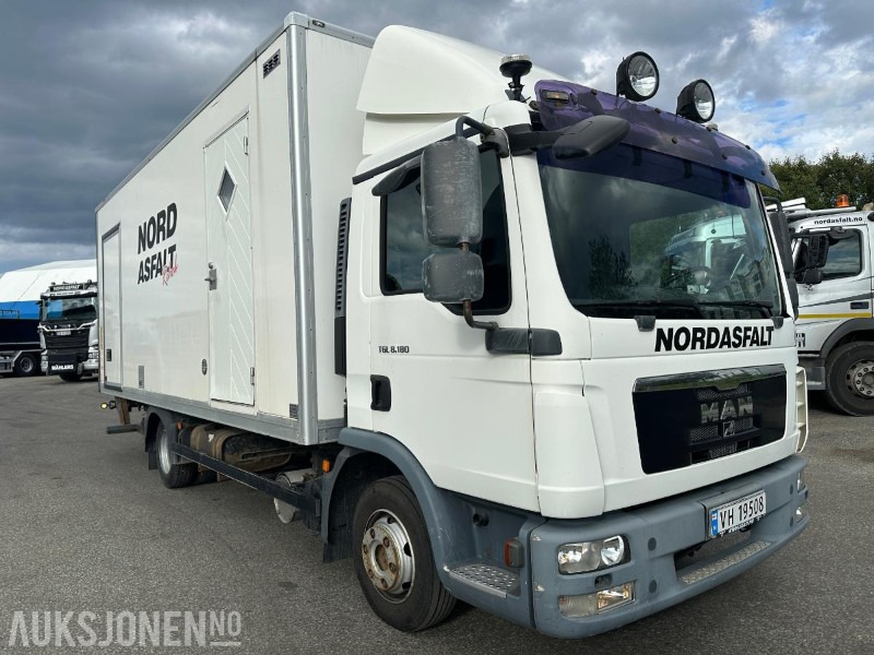 2010 MAN TGL8.1804X2BL SKAPBIL - 206034 KM. - Camión caja cerrada: foto 3 2010 MAN TGL8.1804X2BL SKAPBIL - 206034 KM. - Camión caja cerrada: foto 3