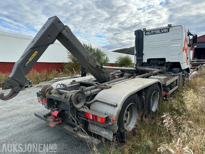2010 Volvo FH16 6x4 krokbil – 551 hk // Palfinger krokløft // Brøyterigget med underliggende skjær - Camión multibasculante: foto 3 2010 Volvo FH16 6x4 krokbil – 551 hk // Palfinger krokløft // Brøyterigget med underliggende skjær - Camión multibasculante: foto 3
