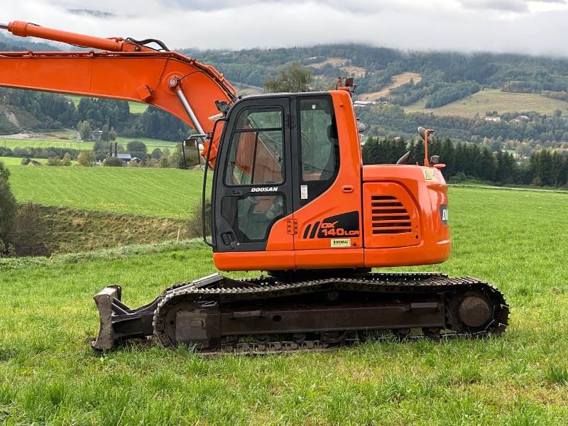 2011 Doosan DX140LCR gravemaskin - Rotortilt- 2 skuffer - Excavadora: foto 2 2011 Doosan DX140LCR gravemaskin - Rotortilt- 2 skuffer - Excavadora: foto 2