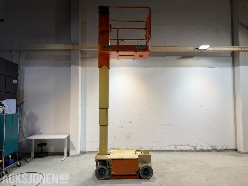 2011 JLG 1230ES Elektrisk mastelift med 5,6 m arbeidshøyde - Plataforma elevadora: foto 1 2011 JLG 1230ES Elektrisk mastelift med 5,6 m arbeidshøyde - Plataforma elevadora: foto 1