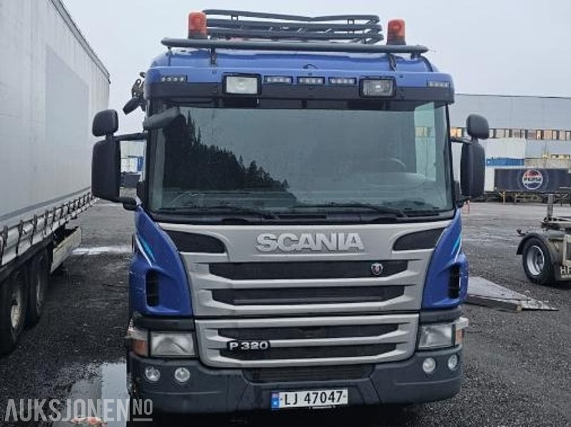 2012 Scania P-serie P320 kranbil med bakløft - Camión grúa: foto 4 2012 Scania P-serie P320 kranbil med bakløft - Camión grúa: foto 4