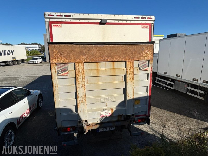 2012 Volvo FL-290 Skapbil med sideåpning og lakløft - Camión caja cerrada: foto 4 2012 Volvo FL-290 Skapbil med sideåpning og lakløft - Camión caja cerrada: foto 4