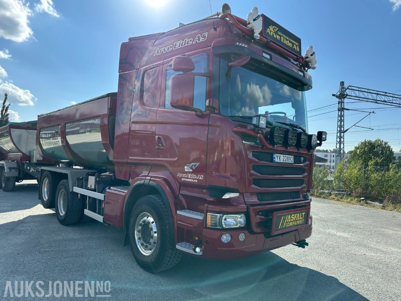 2013 Scania R500 tippbil med asfaltbalje og tippkasse - Brøyterigget - Euro 5 - Camión volquete: foto 2 2013 Scania R500 tippbil med asfaltbalje og tippkasse - Brøyterigget - Euro 5 - Camión volquete: foto 2