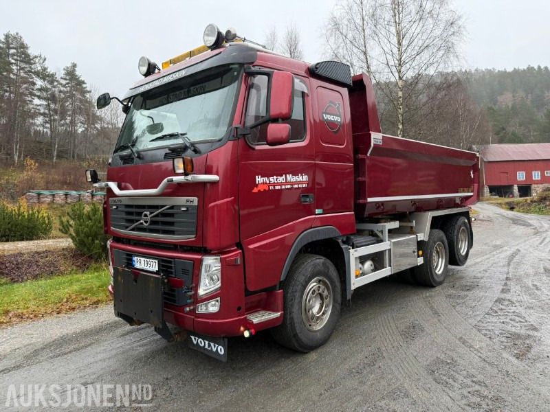 2013 Volvo FH 540 Tippbil / KM 210975 / Løfteboggi / Bladfjærer / Navreduksjon / Maur Kasse – Pen og velholdt - Camión volquete: foto 2 2013 Volvo FH 540 Tippbil / KM 210975 / Løfteboggi / Bladfjærer / Navreduksjon / Maur Kasse – Pen og velholdt - Camión volquete: foto 2
