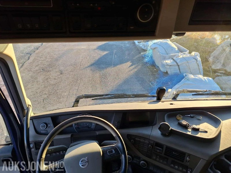 2014 Volvo FH540 6X2 Skapbil - Full sideåpning - Strøere - VBG - 697.000KM - Camión caja cerrada: foto 5 2014 Volvo FH540 6X2 Skapbil - Full sideåpning - Strøere - VBG - 697.000KM - Camión caja cerrada: foto 5