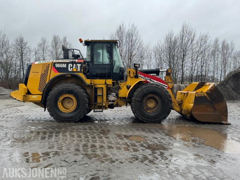 2015 CAT 966M FOREST MACHINE HJULLASTER, VEKT, SENTRALSMØRING, FULL SERVICEHISTORIKK, SKUFFE - Cargadora de ruedas: foto 4 2015 CAT 966M FOREST MACHINE HJULLASTER, VEKT, SENTRALSMØRING, FULL SERVICEHISTORIKK, SKUFFE - Cargadora de ruedas: foto 4