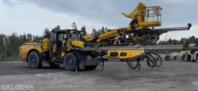 2015 Epiroc BOOMER E2C - 4149t - Perforadora: foto 1 2015 Epiroc BOOMER E2C - 4149t - Perforadora: foto 1